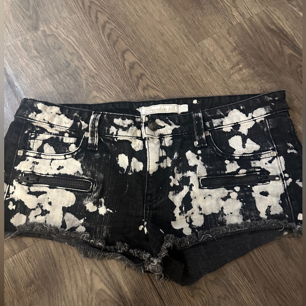 Frankie B black and white jean shorts